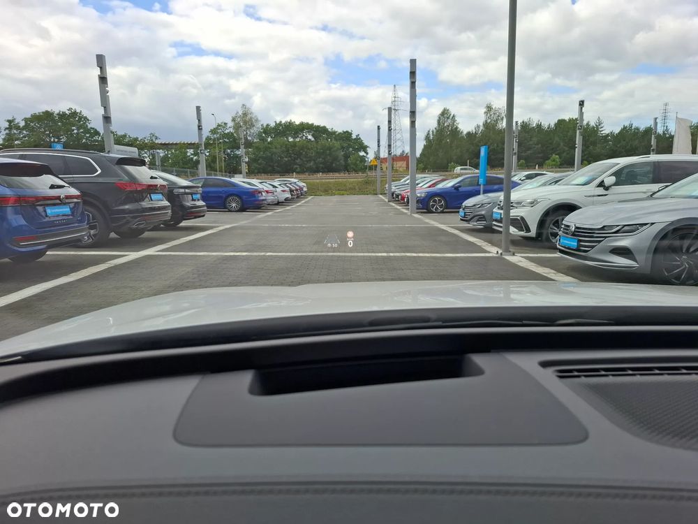 Volkswagen Passat Variant 2.0 TDI SCR DSG Elegance - 19