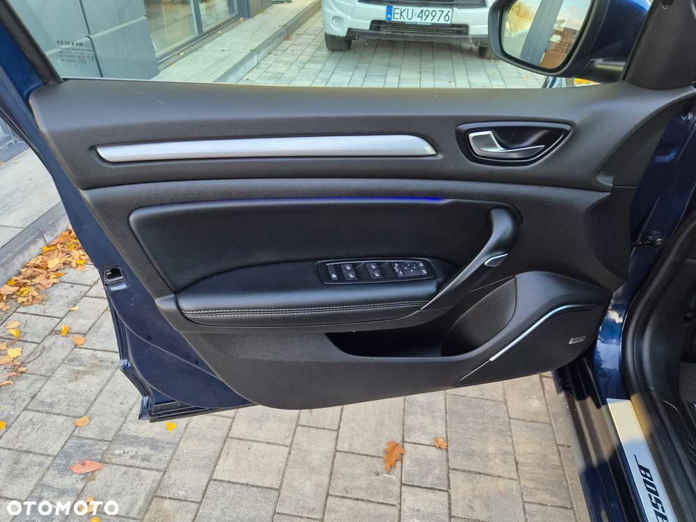Renault Megane ENERGY TCe 115 Start & Stopp Paris Business - 26