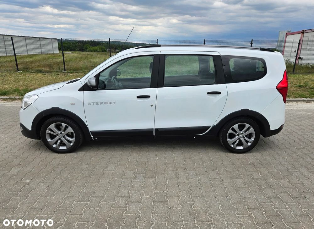 Dacia Lodgy dCi 110 Stepway - 12