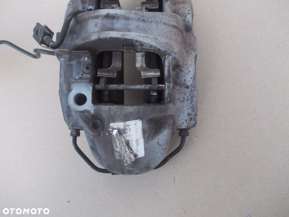 Zacisk przód lewy  Alfa Romeo Stelvio - 3