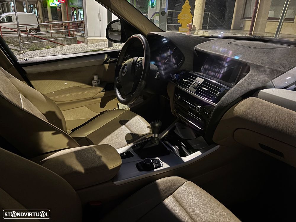 BMW X3 18 d sDrive - 4