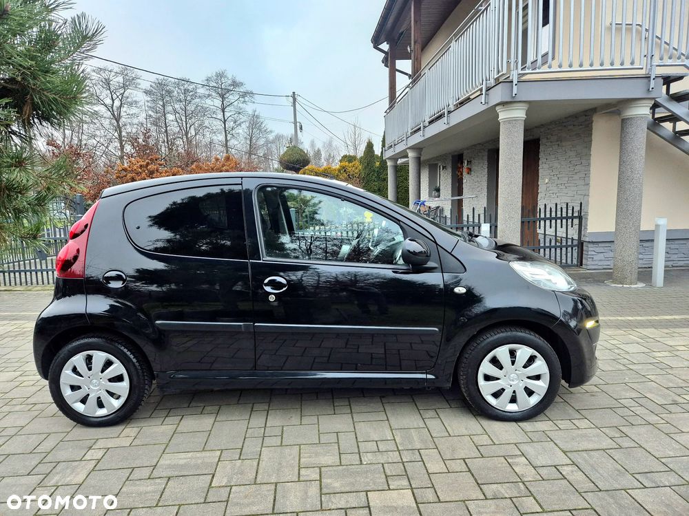 Peugeot 107 70 Urban Move - 8