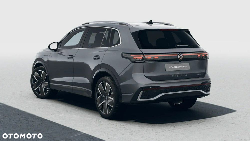 Volkswagen Tiguan - 5