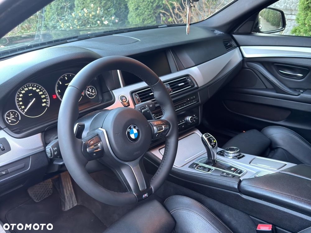 BMW Seria 5 530d xDrive - 11