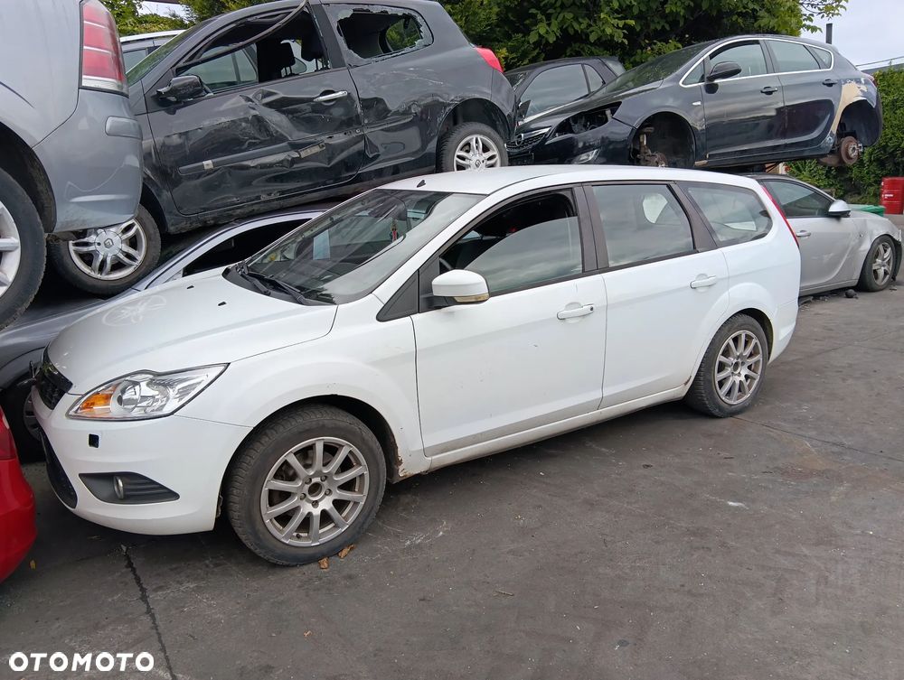 *FORD FOCUS MK2 LIFT KOMBI* Samochód na części - 1