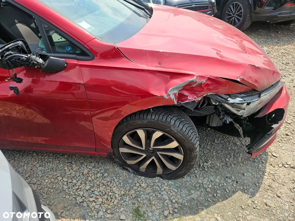 Volkswagen Golf 1.0 eTSI OPF DSG Life - 17