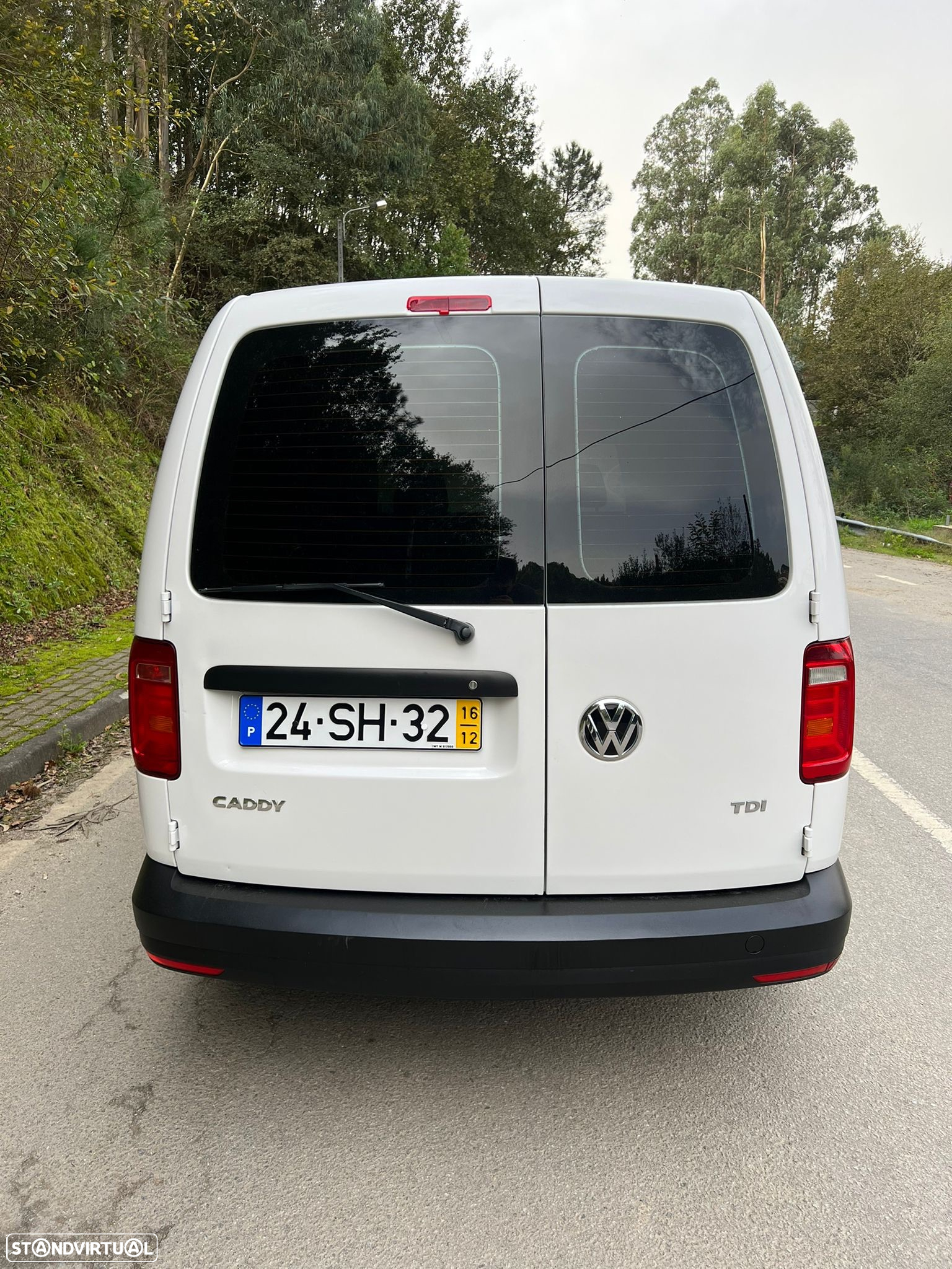 VW Caddy max - 10