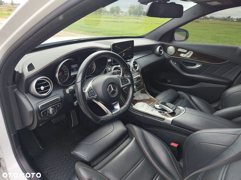 Mercedes-Benz Klasa C AMG 43 4Matic 9G-TRONIC - 20