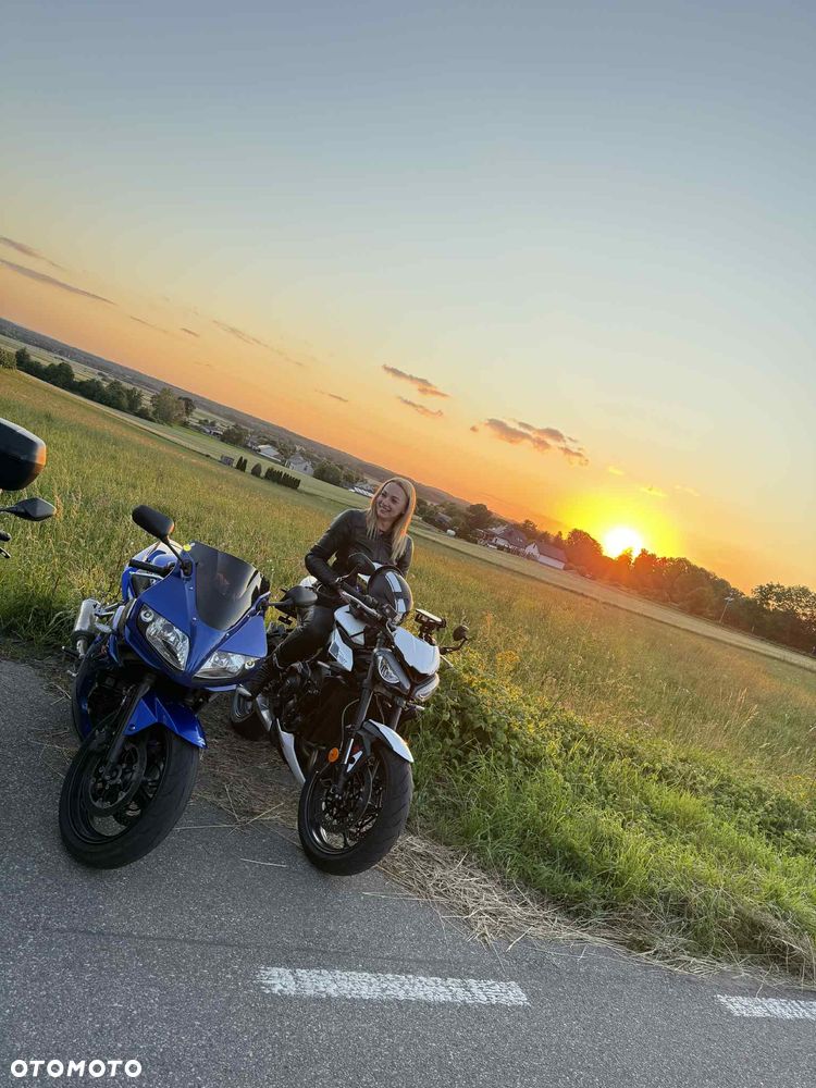 Triumph Street Triple - 13
