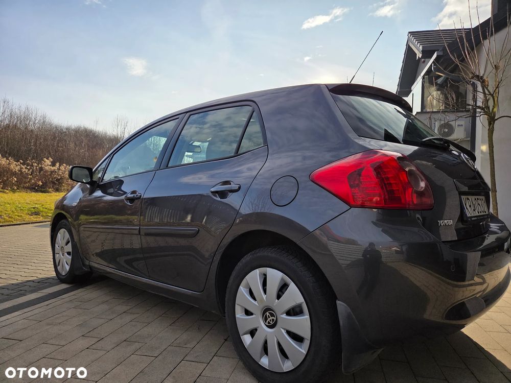 Toyota Auris 2.0 D-4D Sol - 6