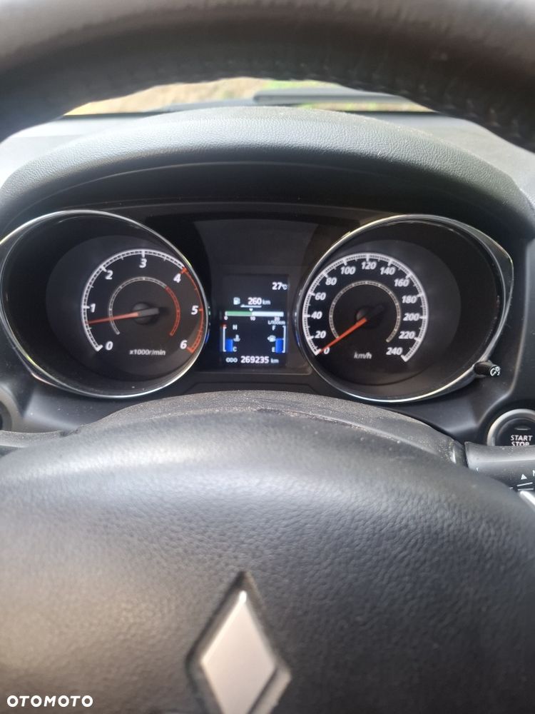Mitsubishi ASX - 5