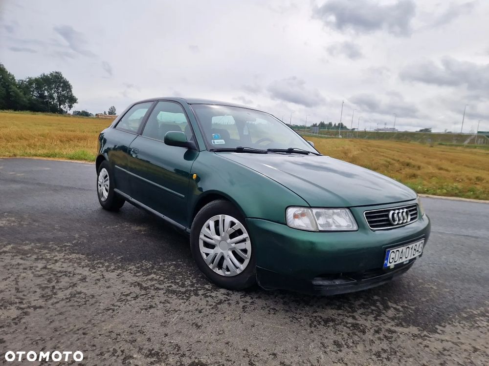 Audi A3 3-drzwiowe 1.6 Ambiente - 1