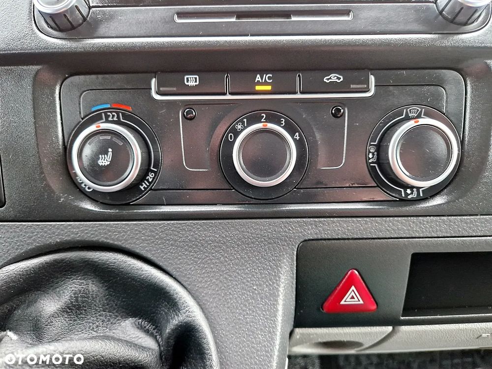 Volkswagen Transporter T5 - 24