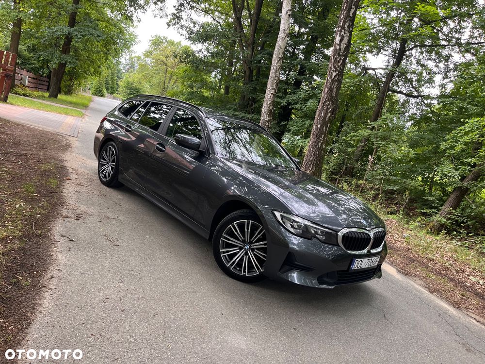 BMW Seria 3 318d Luxury Line Purity - 1