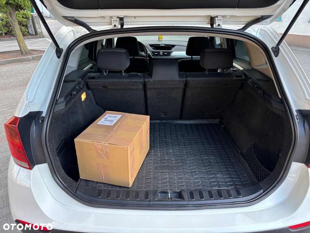 BMW X1 xDrive28i Sport Line - 13
