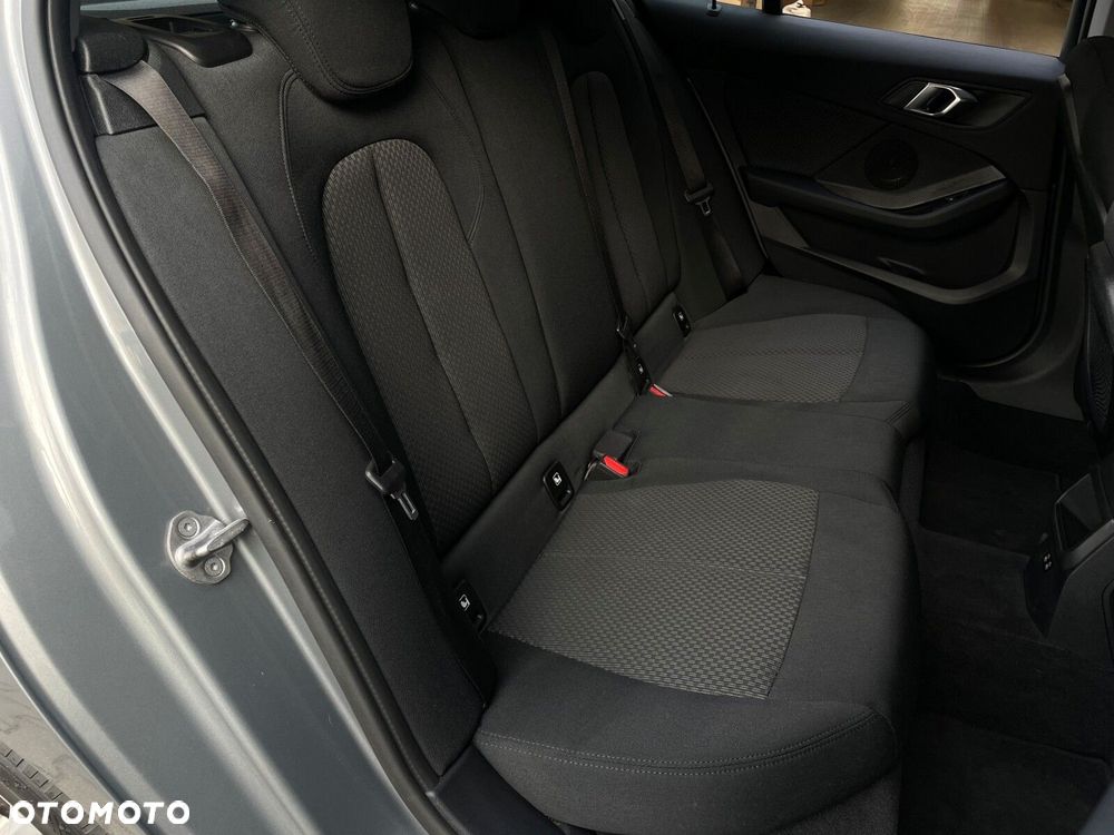 BMW Seria 1 - 15