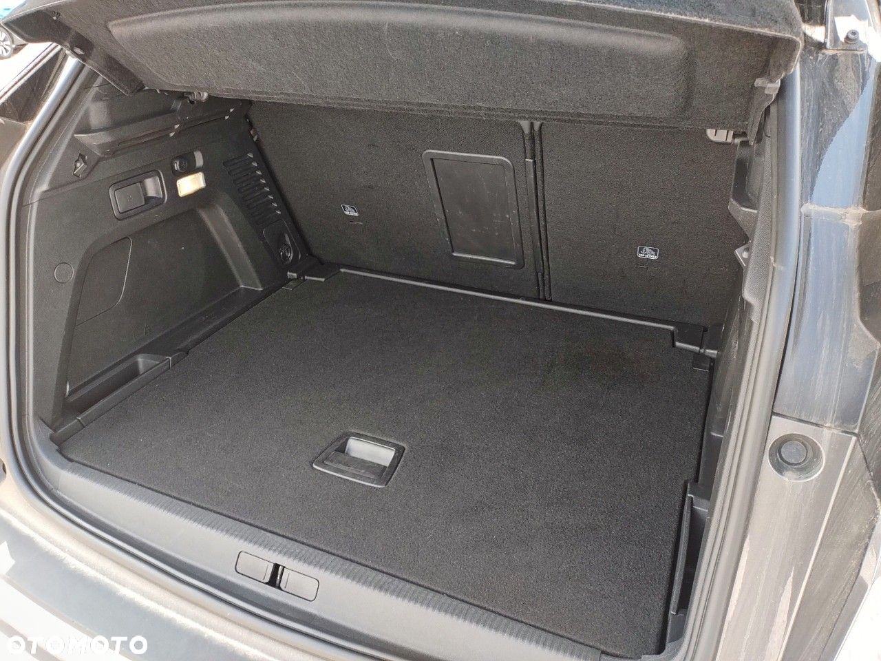 Peugeot 3008 1.5 BlueHDi Allure Pack S&S EAT8 - 6