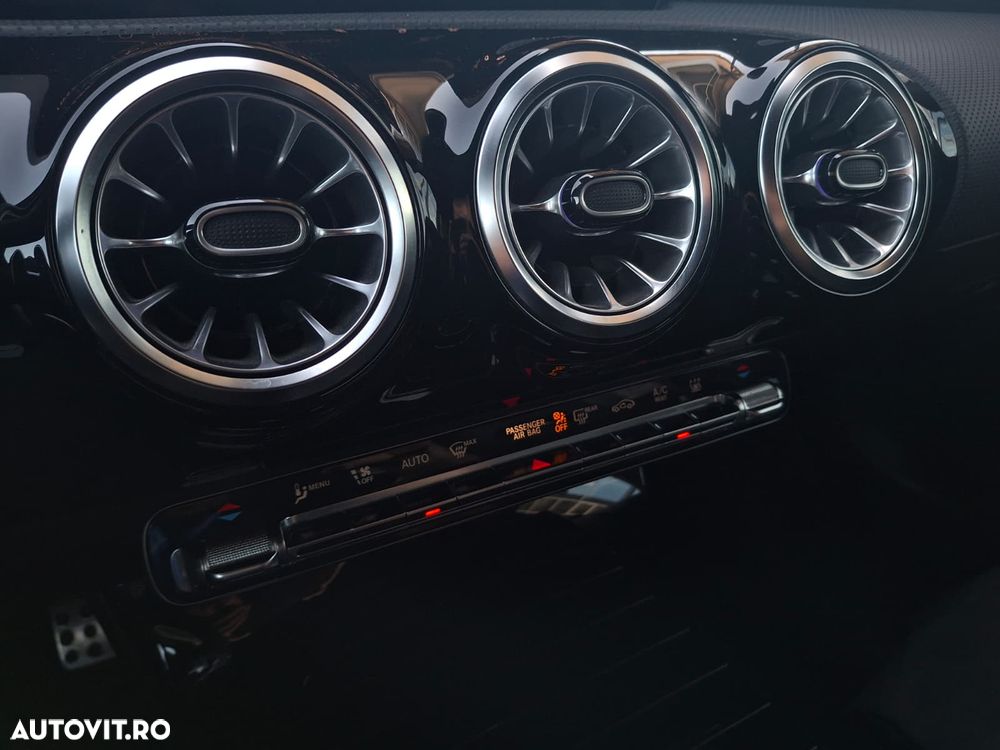 Mercedes-Benz A 250 e Aut. - 33