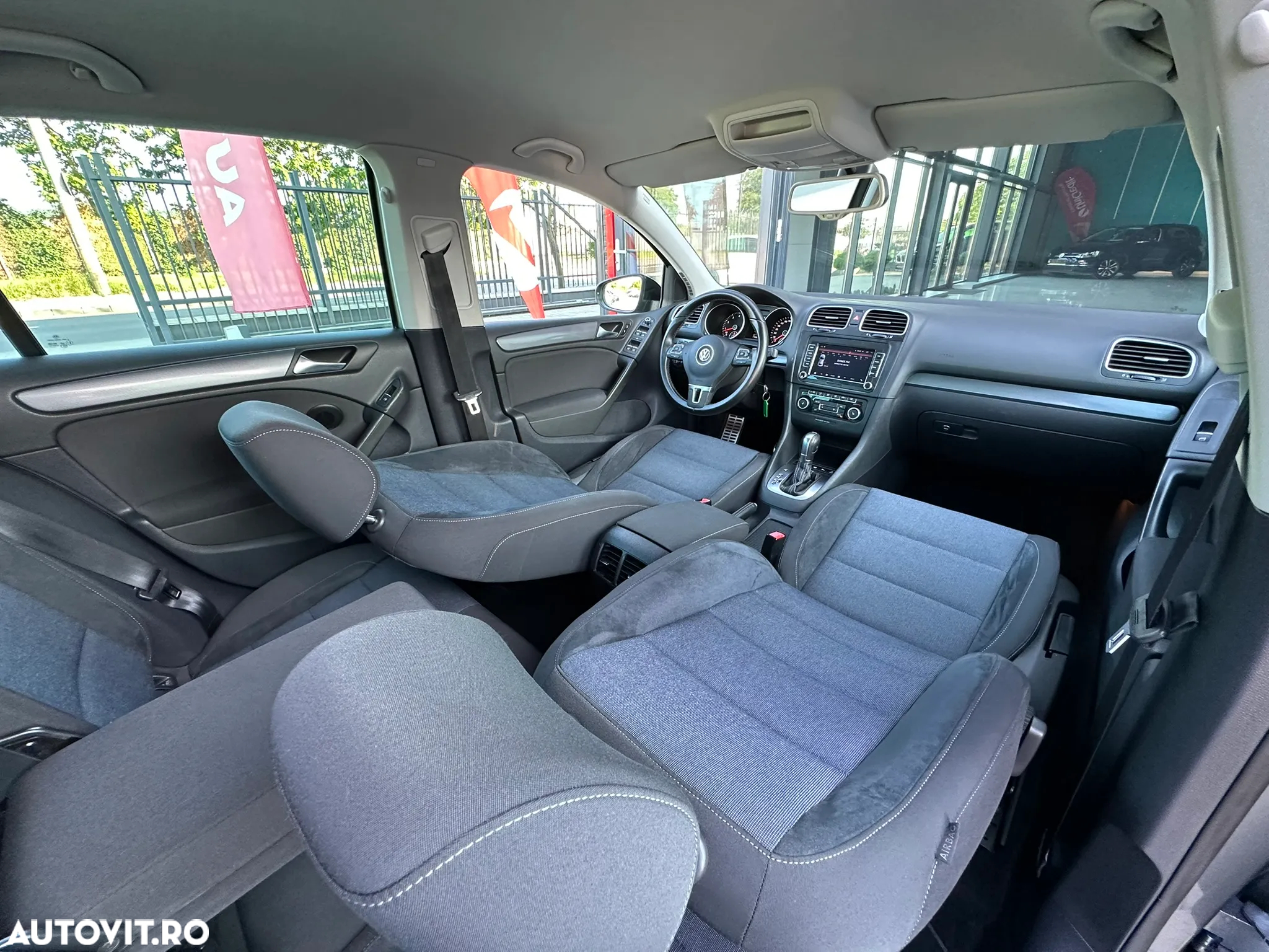 Volkswagen Golf 1.2 TSI DSG Style - 7