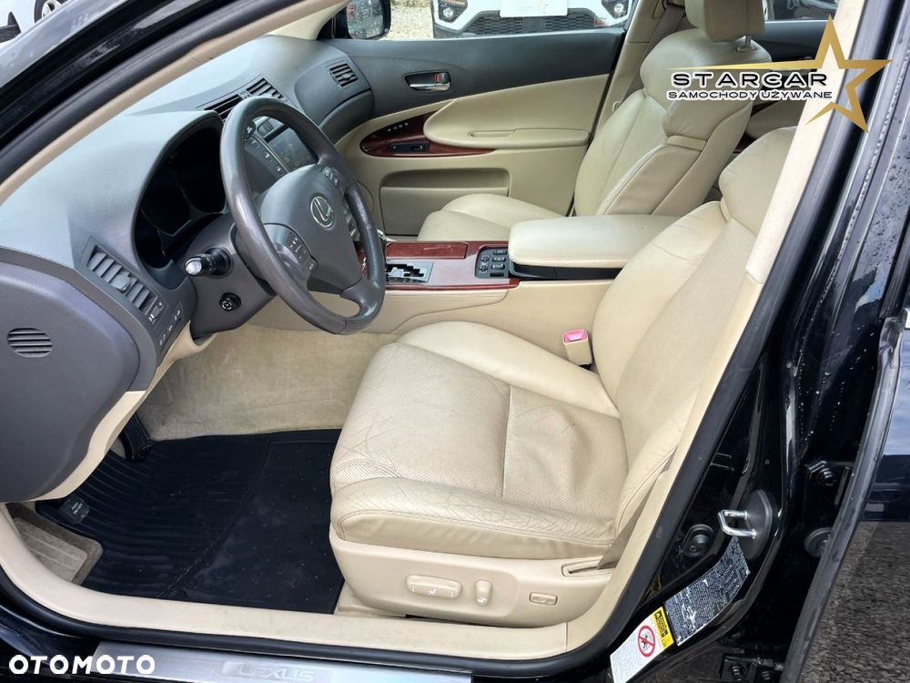 Lexus GS - 9