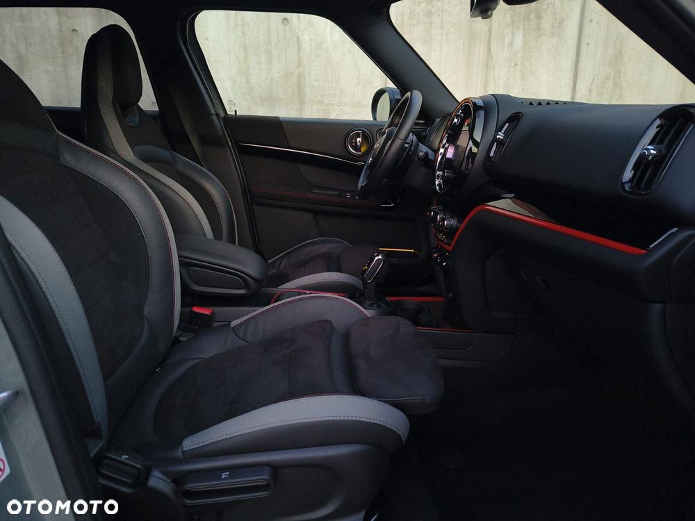 MINI Countryman - 25