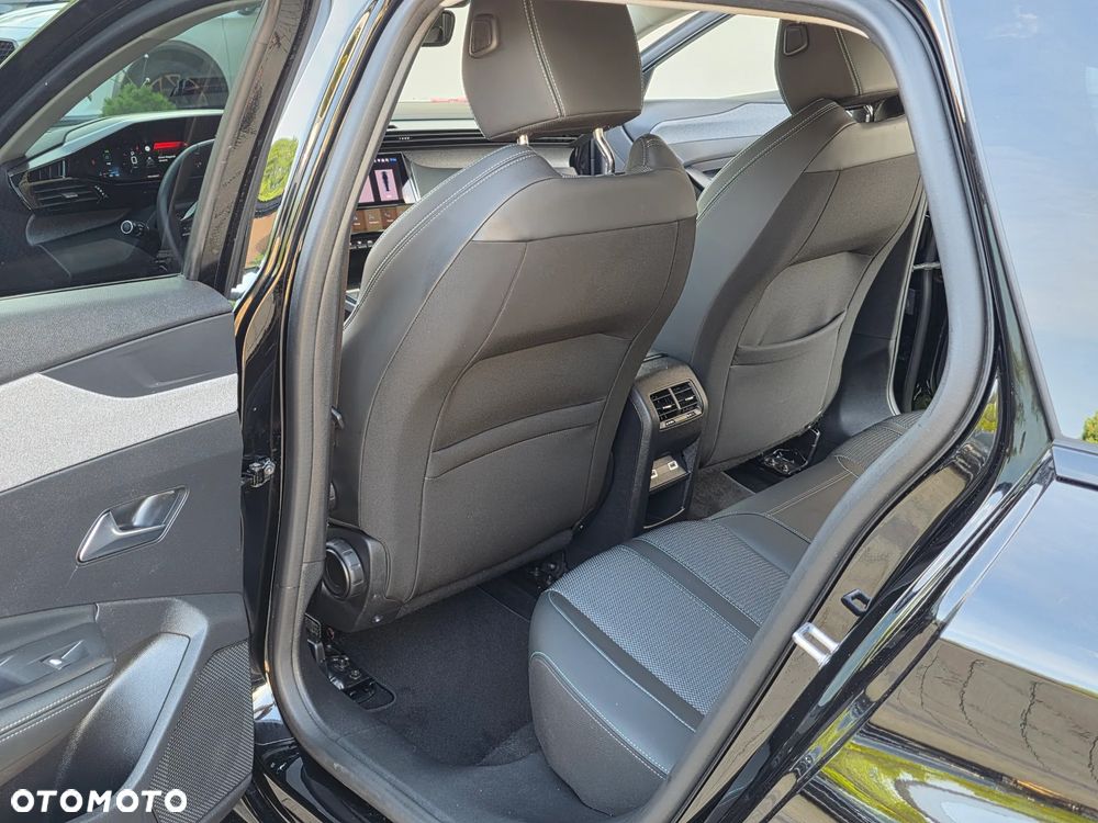 Peugeot 308 BlueHDi 130 EAT8 Allure Pack - 26