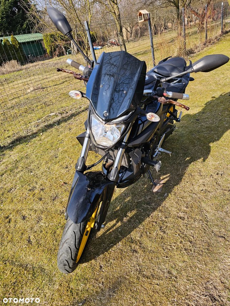 Yamaha MT - 5
