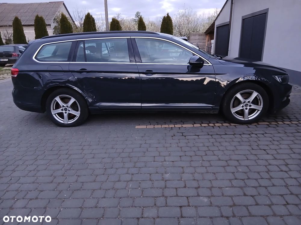 Volkswagen Passat 2.0 TDI (BlueMotion Technology) Comfortline - 4