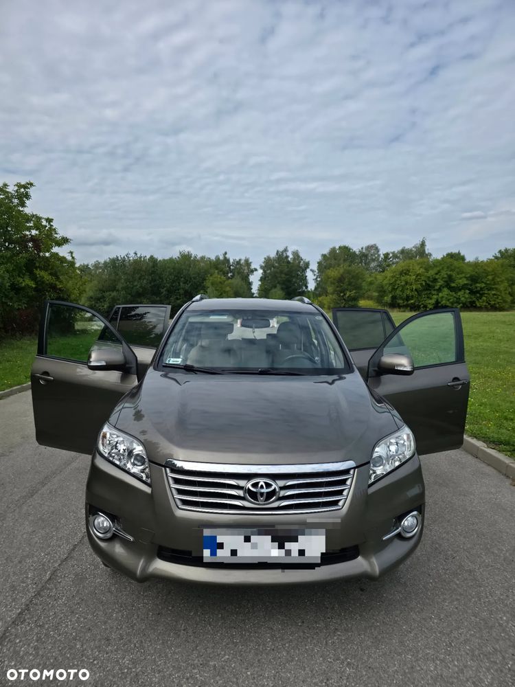 Toyota Rav4 2010 photo 4