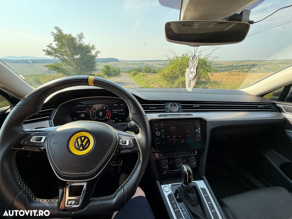 Volkswagen Passat 2.0 TDI DSG Highline - 9