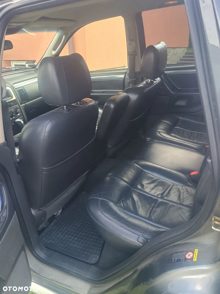 Jeep Grand Cherokee - 9