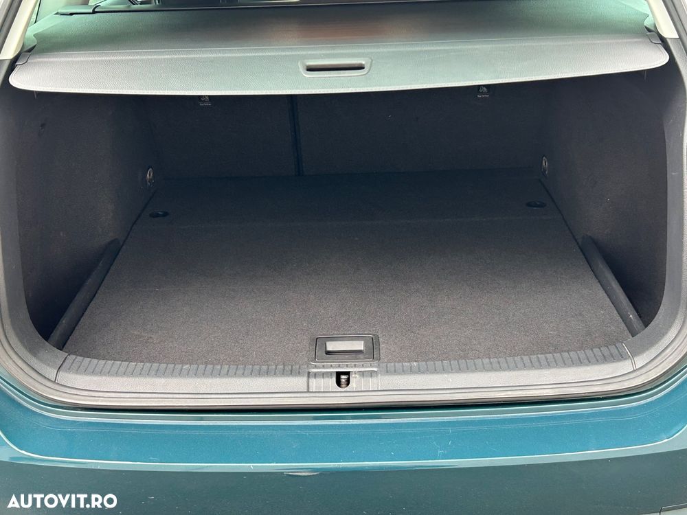 Volkswagen Golf - 9
