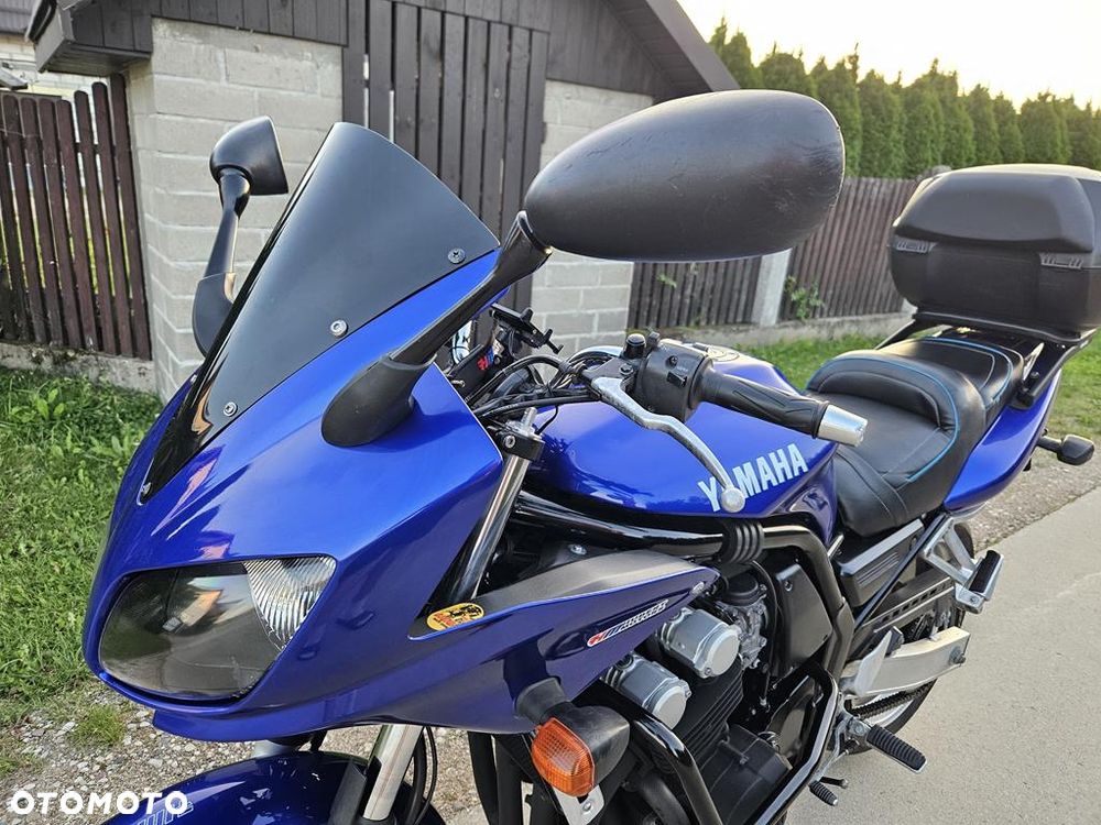 Yamaha FZS - 17