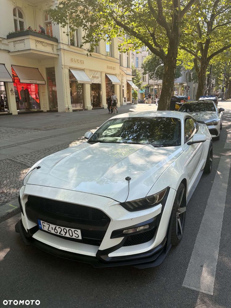 Ford Mustang 3.7 V6 - 1