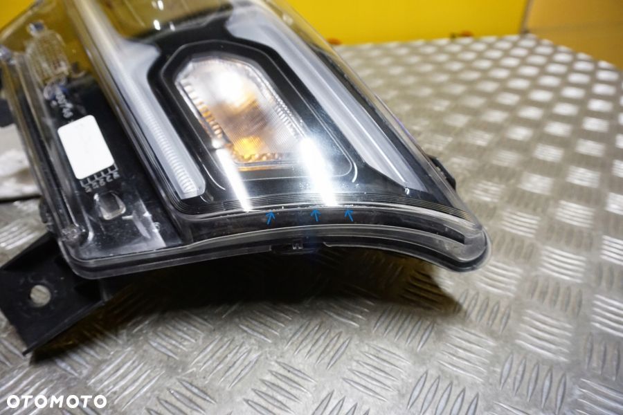 DODGE DURANGO LIFT 2021- REFLEKTOR LAMPA PRAWA CZARNA LED USA - 15