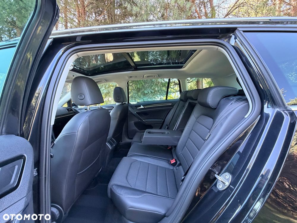 Volkswagen Golf Variant 1.6 TDI BlueMotion Technology DSG Allstar - 21