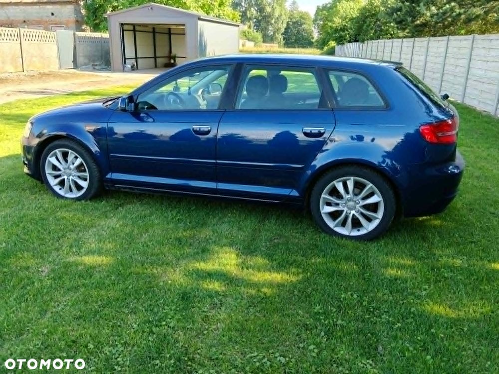 Audi A3 Sportback - 9