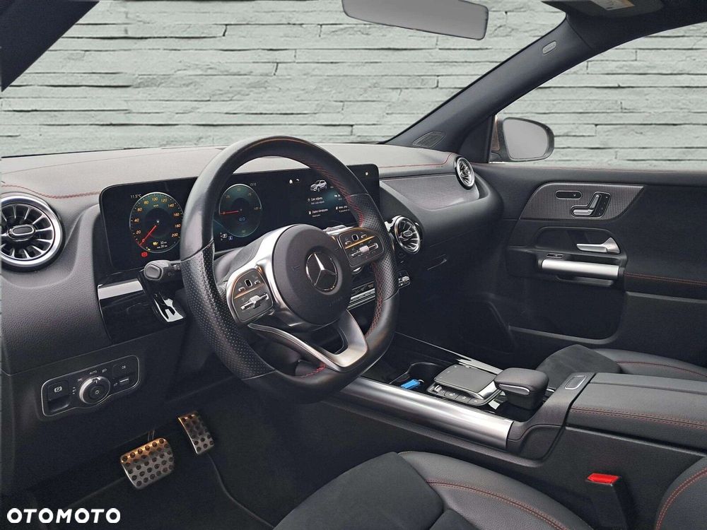 Mercedes-Benz EQA 250 66.5kWh AMG Line - 11