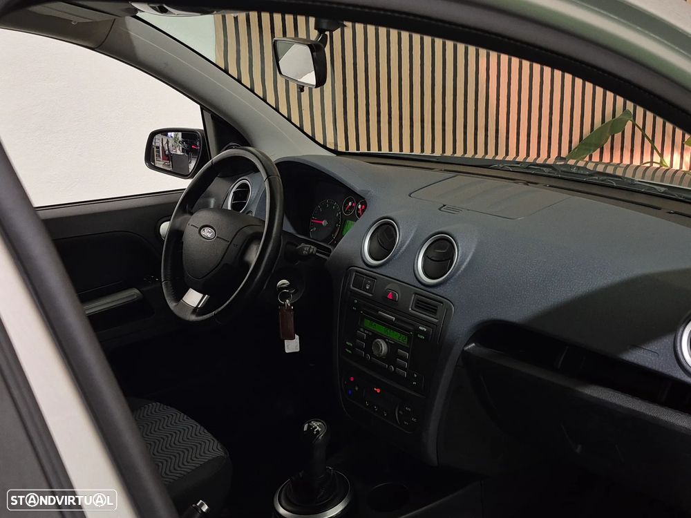 Ford Fusion 1.4 + Durashift - 21