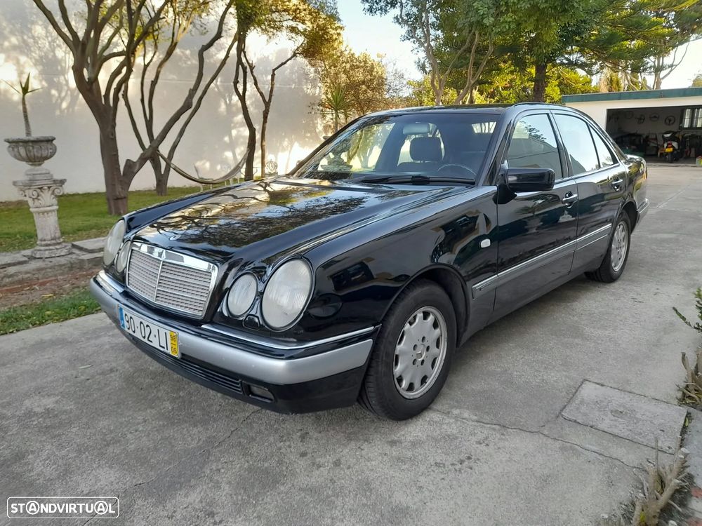 Mercedes-Benz E 200 - 7