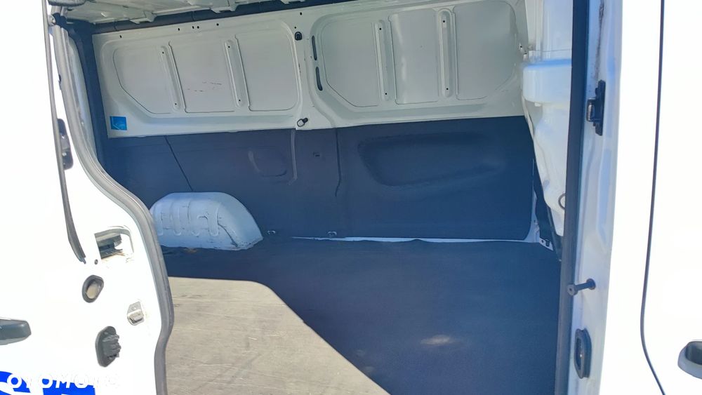 Renault Trafic - 11