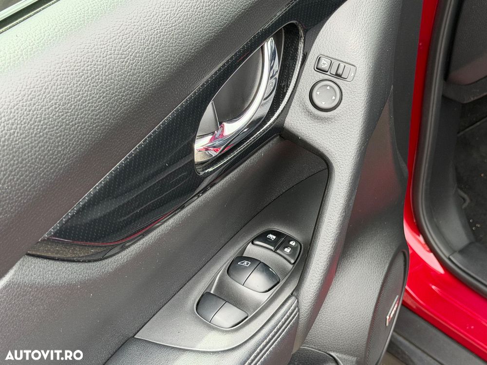 Nissan X-Trail 1.7 dCi ALL-MODE 4x4i Acenta - 34