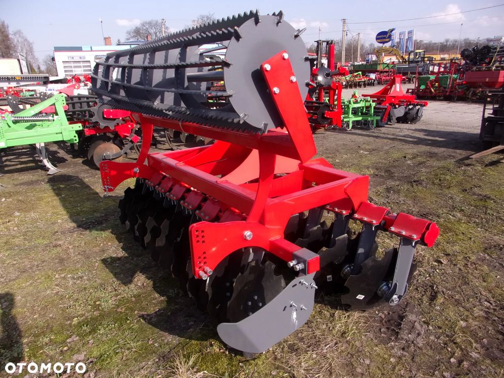 Akpil Brona Talerzowa Ciężka Hydraulicznie Składana BTCH 40 Euro-Masz, Brona talerzowa kompaktowa BT250, BT270, BT300 Metanga, Bomet, Euro-Masz; Brona talerzowa mini-simply BT160, BT180, BT200, BT220 Metanga, Euro-Masz, Brona talerzowa 2-walcowa typu "V", 4-walcowa typu "X" Bomet, Akpil - 25