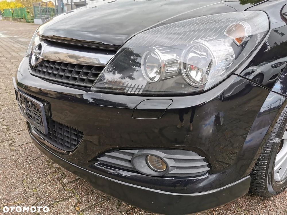 Opel Astra III GTC 1.8 Sport - 34