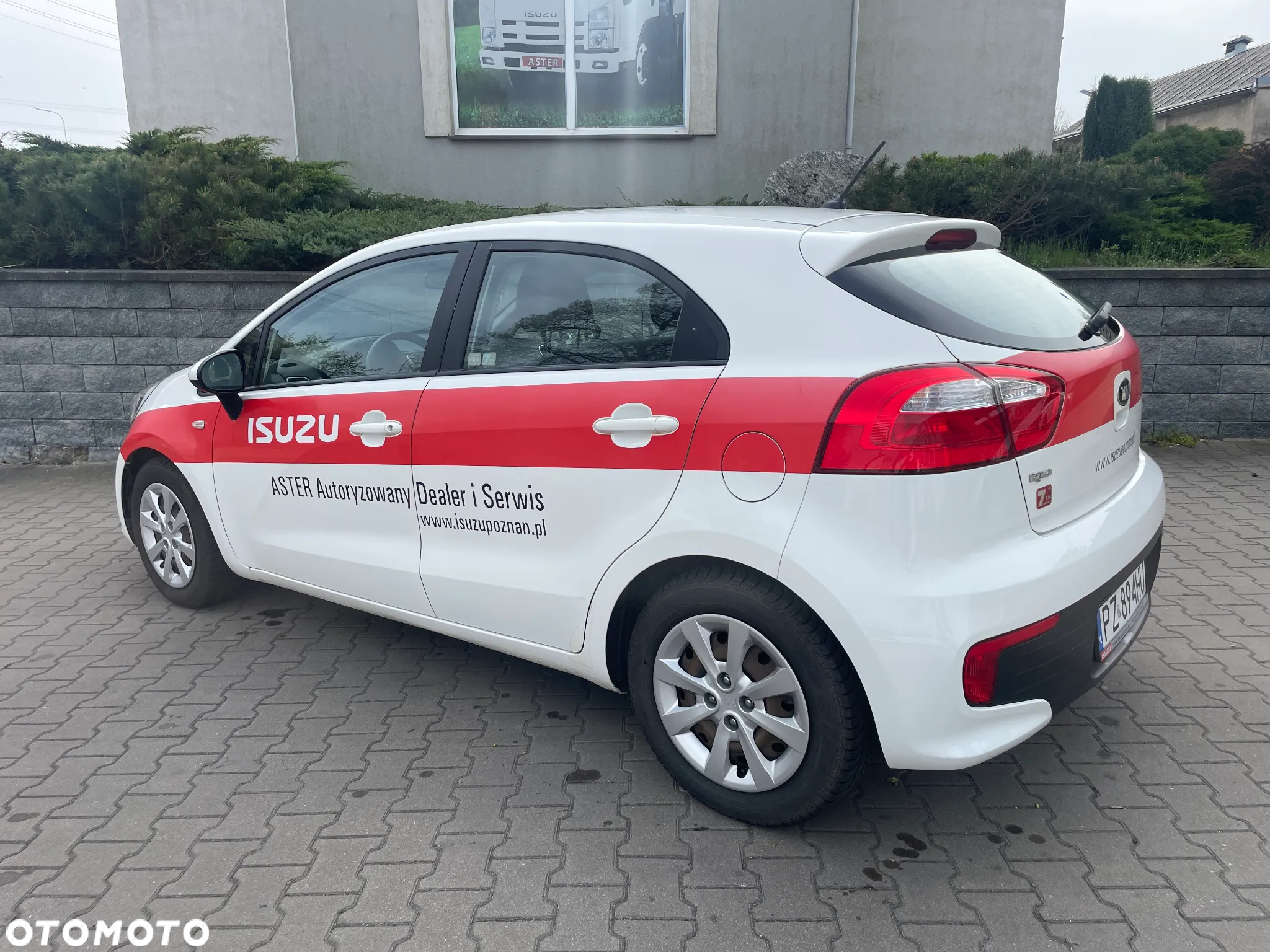 Kia Rio 1.2 L - 3