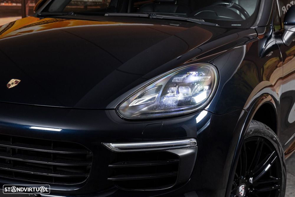 Porsche Cayenne S E-Hybrid - 6