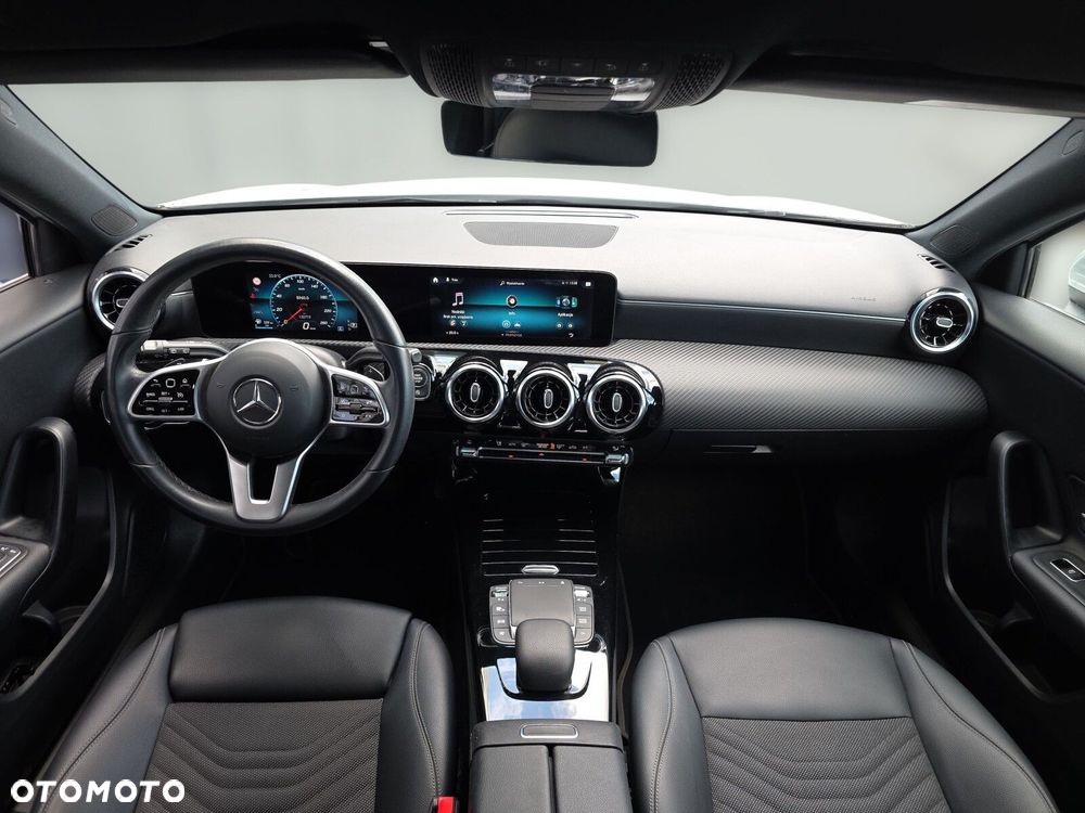 Mercedes-Benz Klasa A 200 Style 7G-DCT - 18