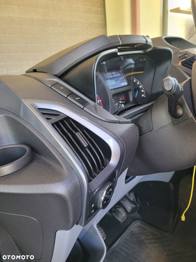 Ford TRANSIT CUSTOM - 21