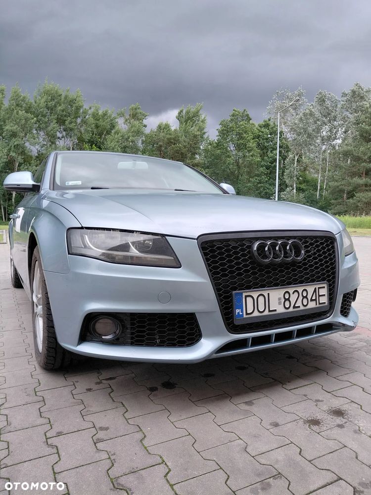 Audi A4 Limousine - 5