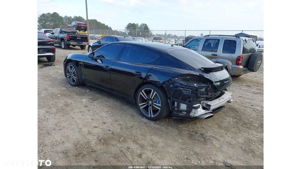 Porsche Panamera - 7